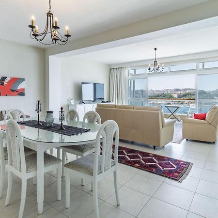 Stunning - Seafront 3-Bedroom 6Th Floor Sliema Esterno foto