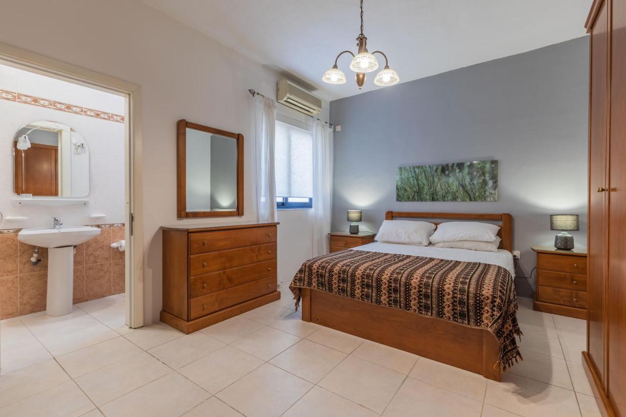 Stunning - Seafront 3-Bedroom 6Th Floor Sliema Esterno foto